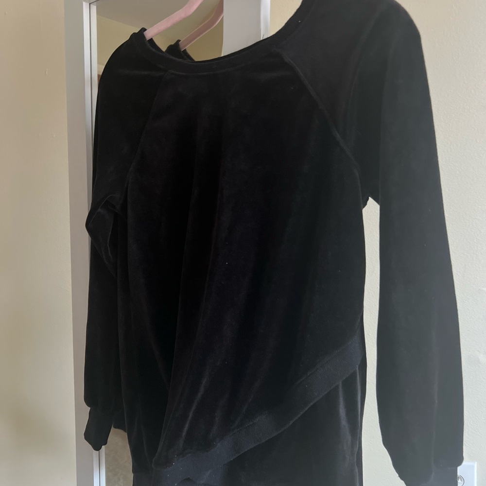 Elegant Black Velvet Top